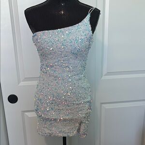 Elegant Sequin One-Shoulder Dress in White